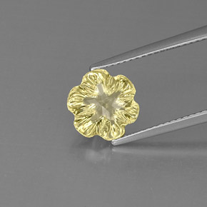 Quartzo amarelo natural 2,62ct, corte flor, transparente