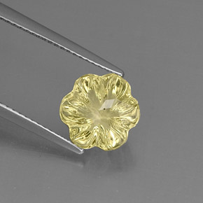 Quartzo amarelo natural 2,98ct, corte flor, transparente
