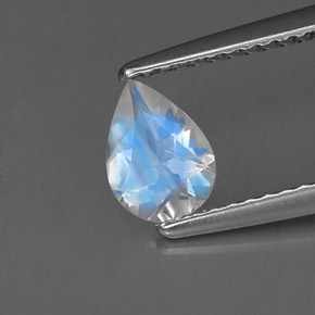 Pedra da Lua Arco-íris Branco azulado Natural 0.52ct, Formato de pêra, VVS-VS