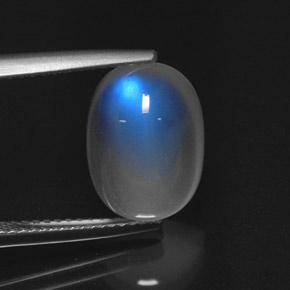 Pedra da Lua Arco-íris Branco azulado Natural 5.09ct, Corte Oval, Translúcido