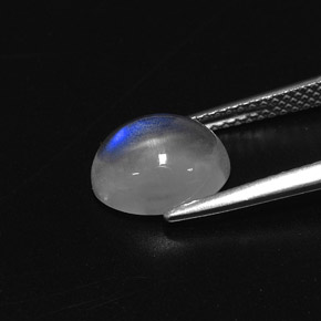 Pedra da lua arco-íris branco natural 2,78ct, corte oval, transparente