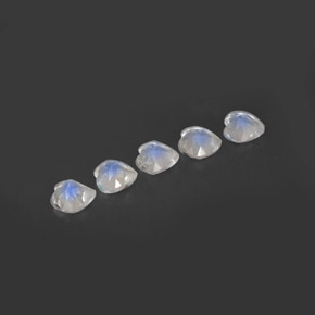 Pedras preciosas de pedra da lua arco-íris branco natural de  ct, formato de coração, VVS-VS