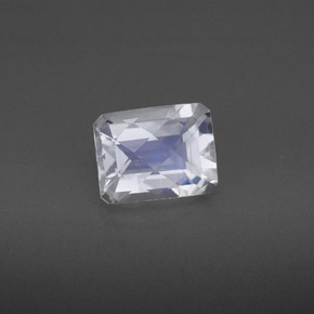 Pedra da lua arco-íris azul natural 1,82ct, corte esmeralda, VS