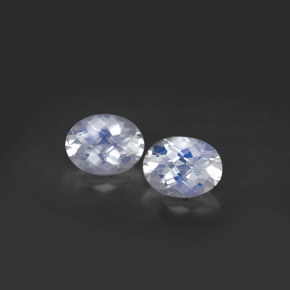Pedras preciosas de pedra da lua arco-íris branco natural de  ct, corte oval, VS