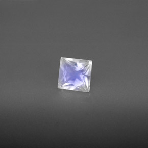 Pedra da lua arco-íris branco natural 0,62ct, quadrado, VS