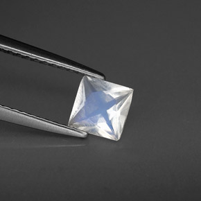 Pedra da lua arco-íris branco natural 0,49ct, quadrado, VS
