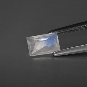 Pedra da lua arco-íris branco natural 0,44ct, baguete, VS