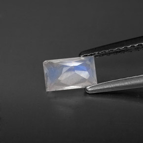 Pedra da lua arco-íris branco natural 0,48ct, baguete, VS