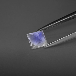 Pedra da lua arco-íris branco natural 0,46ct, quadrado, VS