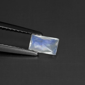 Pedra da lua arco-íris branco natural 0,42ct, baguete, transparente