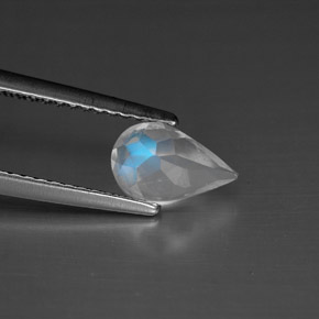 Pedra da lua arco-íris branco natural 0,75ct, formato de pêra, VS