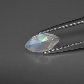Pedra da lua arco-íris branco natural 0,56ct, transparente, transparente/translúcido