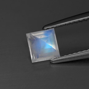 Pedra da lua arco-íris branco natural 0,77ct, quadrado, transparente