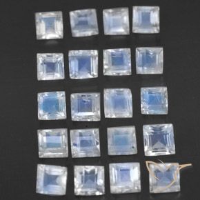 Pedras preciosas de Pedra da Lua Arco-Íris Branco azulado natural de 3.35 ct, Quadrado, Transparente