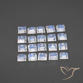Pedras preciosas de Pedra da Lua Arco-Íris Branco azulado natural de 2.63 ct, Quadrado, Transparente