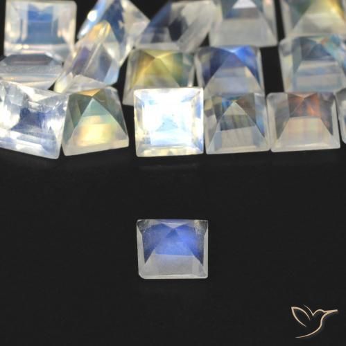Pedras preciosas de Pedra da Lua Arco-Íris Branco azulado natural de 2.83 ct, Quadrado, Transparente