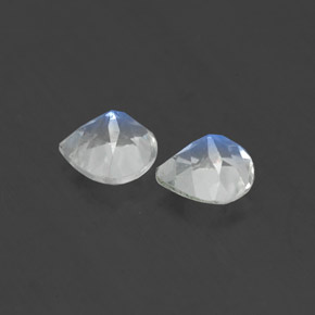 Pedras preciosas de pedra da lua arco-íris branco natural de  ct, formato de pêra, transparente