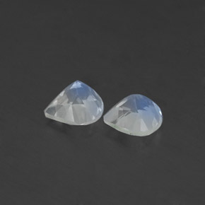 Pedras preciosas de pedra da lua arco-íris branco natural de  ct, formato de pêra, transparente