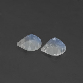 Pedras preciosas de pedra da lua arco-íris branco natural de  ct, formato de pêra, transparente