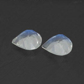 Pedras preciosas de pedra da lua arco-íris branco natural de  ct, formato de pêra, transparente