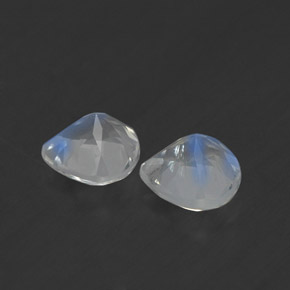 Pedras preciosas de pedra da lua arco-íris branco natural de  ct, formato de pêra, transparente