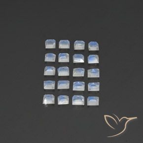 Pedras preciosas de Pedra da Lua Arco-Íris Branco azulado natural de 2.61 ct, Quadrado, Transparente