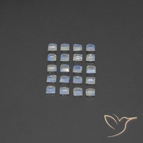 Pedras preciosas de Pedra da Lua Arco-Íris Branco azulado natural de 2.60 ct, Quadrado, Transparente
