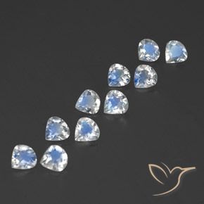 Pedras preciosas de Pedra da Lua Arco-Íris Branco azulado natural de 2.85 ct, Formato de pêra, Transparente