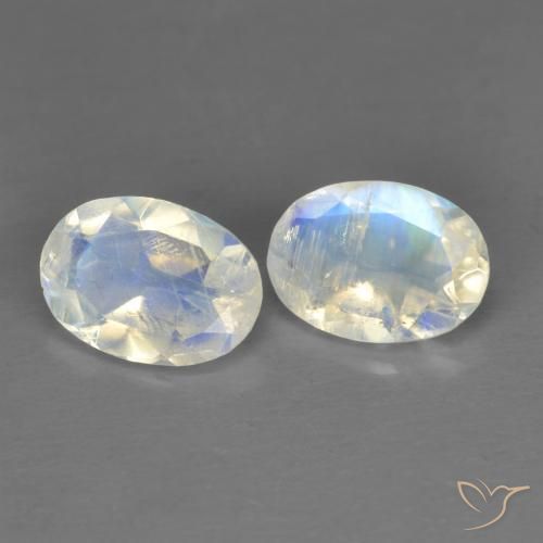 Pedras preciosas de Pedra da Lua Arco-Íris Branco azulado natural de 1.27 ct, oval, Transparente