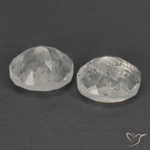 Pedras preciosas de Pedra da Lua Arco-Íris Branco azulado natural de 2.39 ct, oval, Transparente