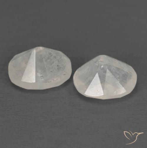 Pedras preciosas de Pedra da Lua Arco-Íris Branco azulado natural de 2.14 ct, oval, Translúcido