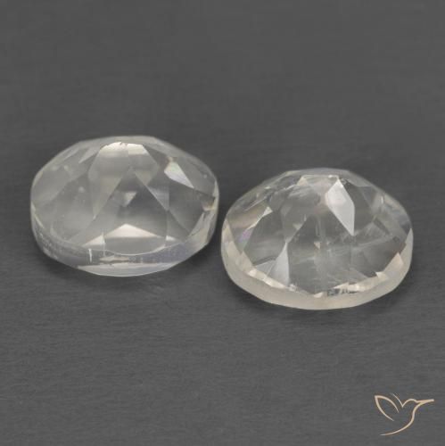 Pedras preciosas de Pedra da Lua Arco-Íris Branco azulado natural de 2.43 ct, oval, Transparente