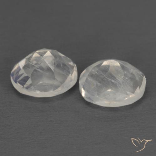 Pedras preciosas de Pedra da Lua Arco-Íris Branco azulado natural de 2.29 ct, oval, Transparente