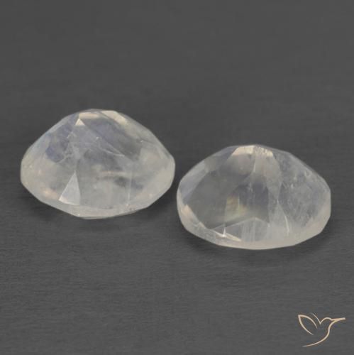 Pedras preciosas de Pedra da Lua Arco-Íris Branco azulado natural de 2.25 ct, oval, Transparente
