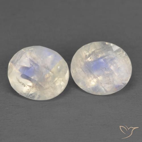 Pedras preciosas de Pedra da Lua Arco-Íris Branco azulado natural de 2.39 ct, oval, Transparente