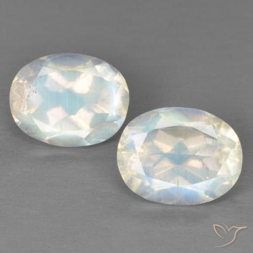 4.18ctw Natural Branco azulado Pedra da Lua Arco-Íris, oval, Transparente