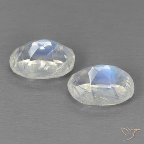 Pedras preciosas de Pedra da Lua Arco-Íris Branco azulado natural de 2.87 ct, oval, Transparente