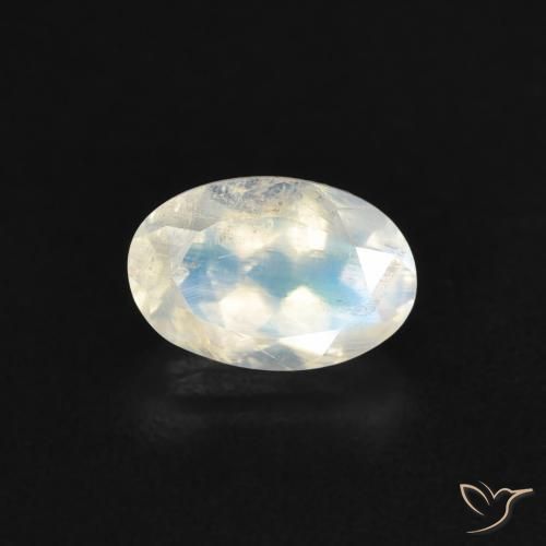 Pedra da lua arco-íris branco natural 0,54ct, corte oval, transparente
