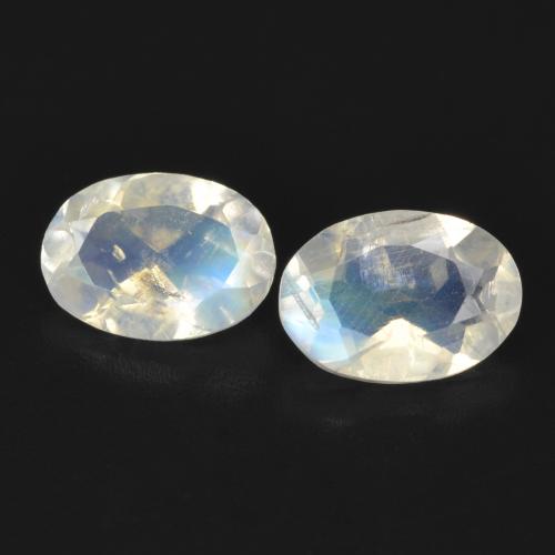 1.35ctw Natural Branco azulado Pedra da Lua Arco-Íris, oval, Transparente