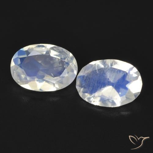 1.23ctw Natural Branco azulado Pedra da Lua Arco-Íris, oval, Transparente