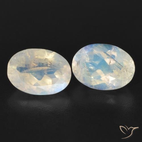 Pedras preciosas de Pedra da Lua Arco-Íris Branco azulado natural de 1.71 ct, oval, Transparente