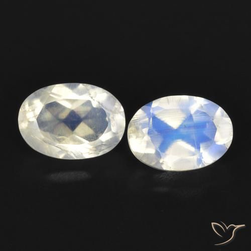 1.63ctw Natural Branco azulado Pedra da Lua Arco-Íris, oval, Transparente