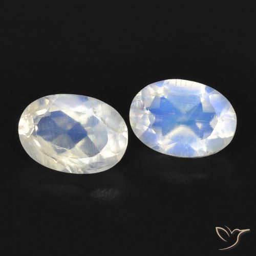 Pedras preciosas de Pedra da Lua Arco-Íris Branco azulado natural de 1.63 ct, oval, Transparente
