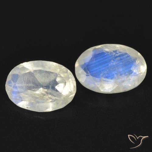 Pedras preciosas de Pedra da Lua Arco-Íris Branco azulado natural de 1.24 ct, oval, Transparente