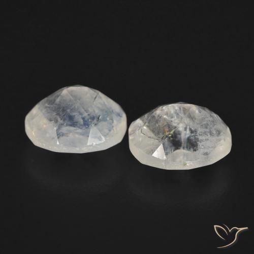 Pedras preciosas de Pedra da Lua Arco-Íris Branco azulado natural de 2.16 ct, oval, Transparente