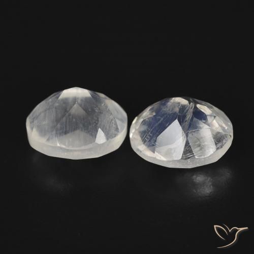 Pedras preciosas de Pedra da Lua Arco-Íris Branco azulado natural de 2.20 ct, oval, Transparente