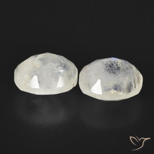 Pedras preciosas de Pedra da Lua Arco-Íris Branco azulado natural de 2.56 ct, oval, Transparente