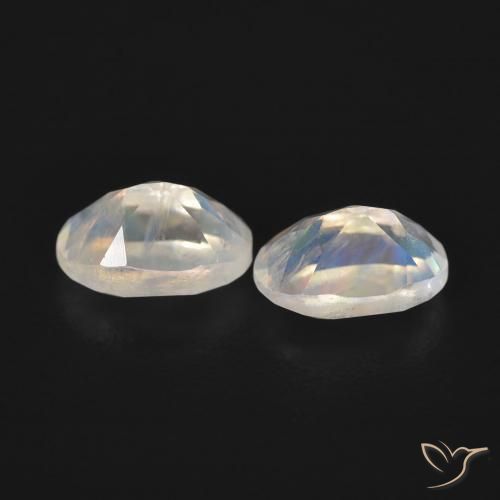 Pedras preciosas de Pedra da Lua Arco-Íris Branco azulado natural de 1.09 ct, oval, Transparente