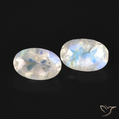 Pedras preciosas de Pedra da Lua Arco-Íris Branco azulado natural de 1.07 ct, oval, Transparente