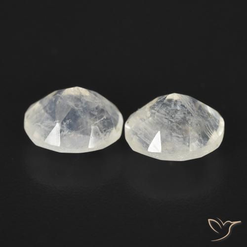 Pedras preciosas de Pedra da Lua Arco-Íris Branco azulado natural de 2.16 ct, oval, Transparente